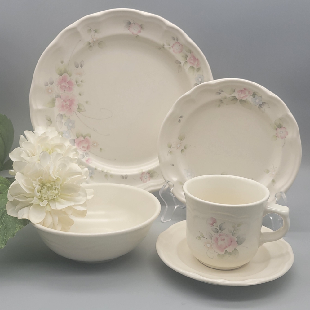 Pfaltzgraff Tea Rose Floral Cream 20 Piece Dinnerware Set